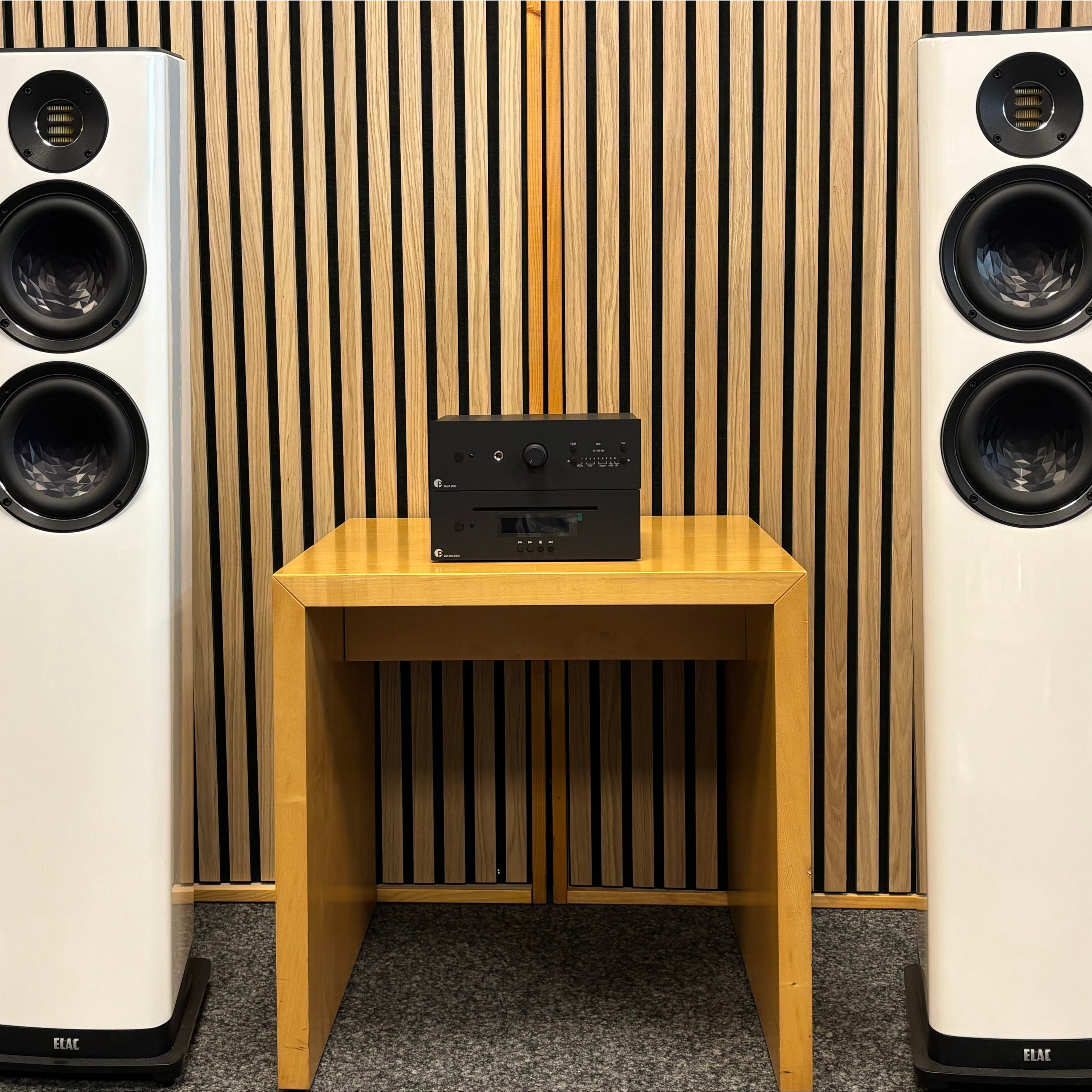 Pro-Ject Stereo Set (MaiA DS3, CD Box DS3) + Elac Vela FS 407